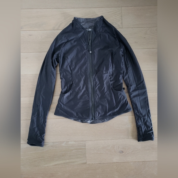 Lululemon reversible zip up - Picture 4 of 5
